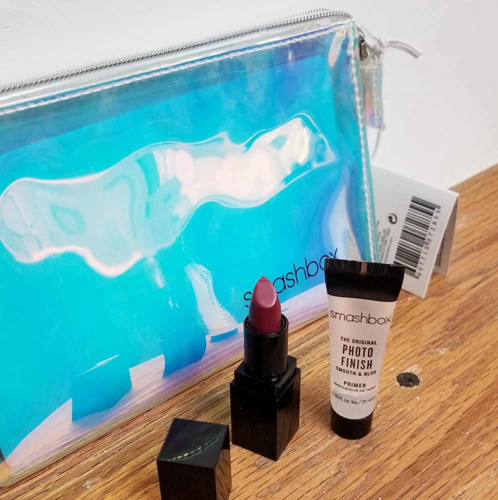 SMASHBOX PVC MAKEUP POUCH PRIMER AND LIPSTICK.